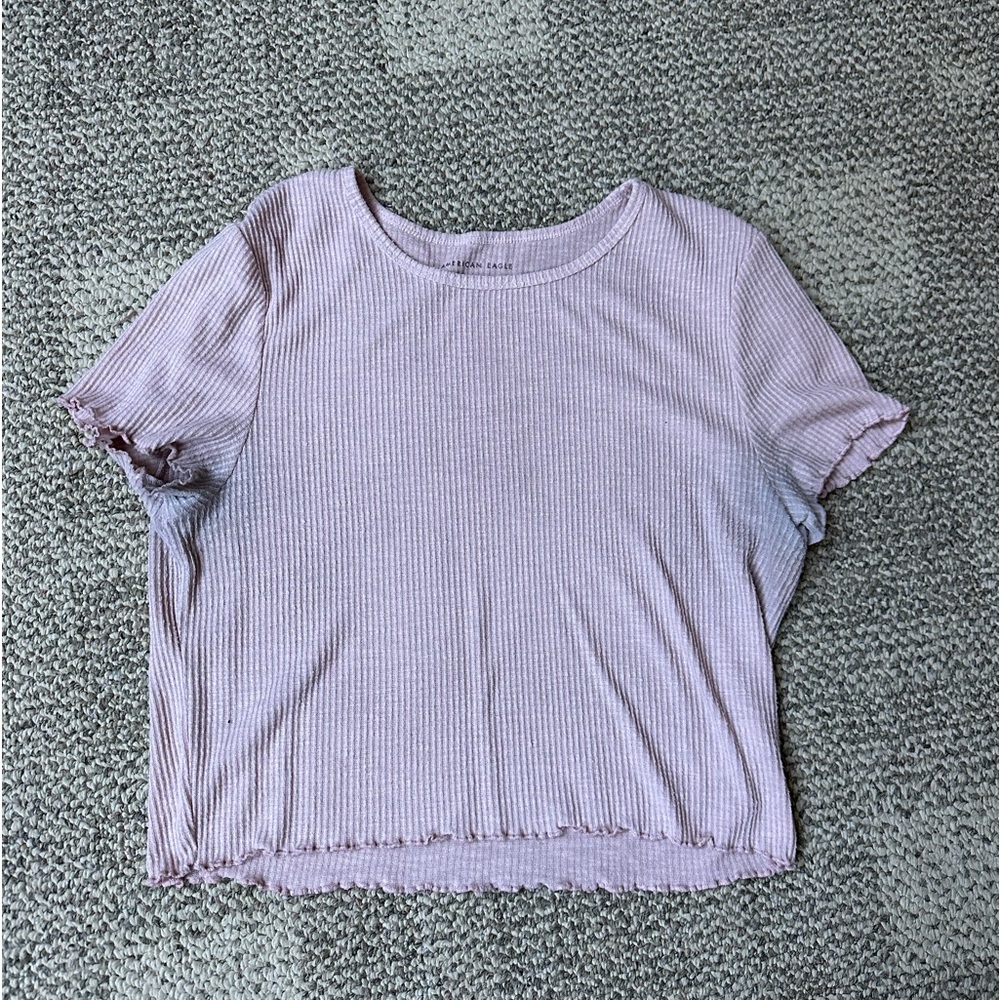 Women’s American Eagle scalloped tshirt